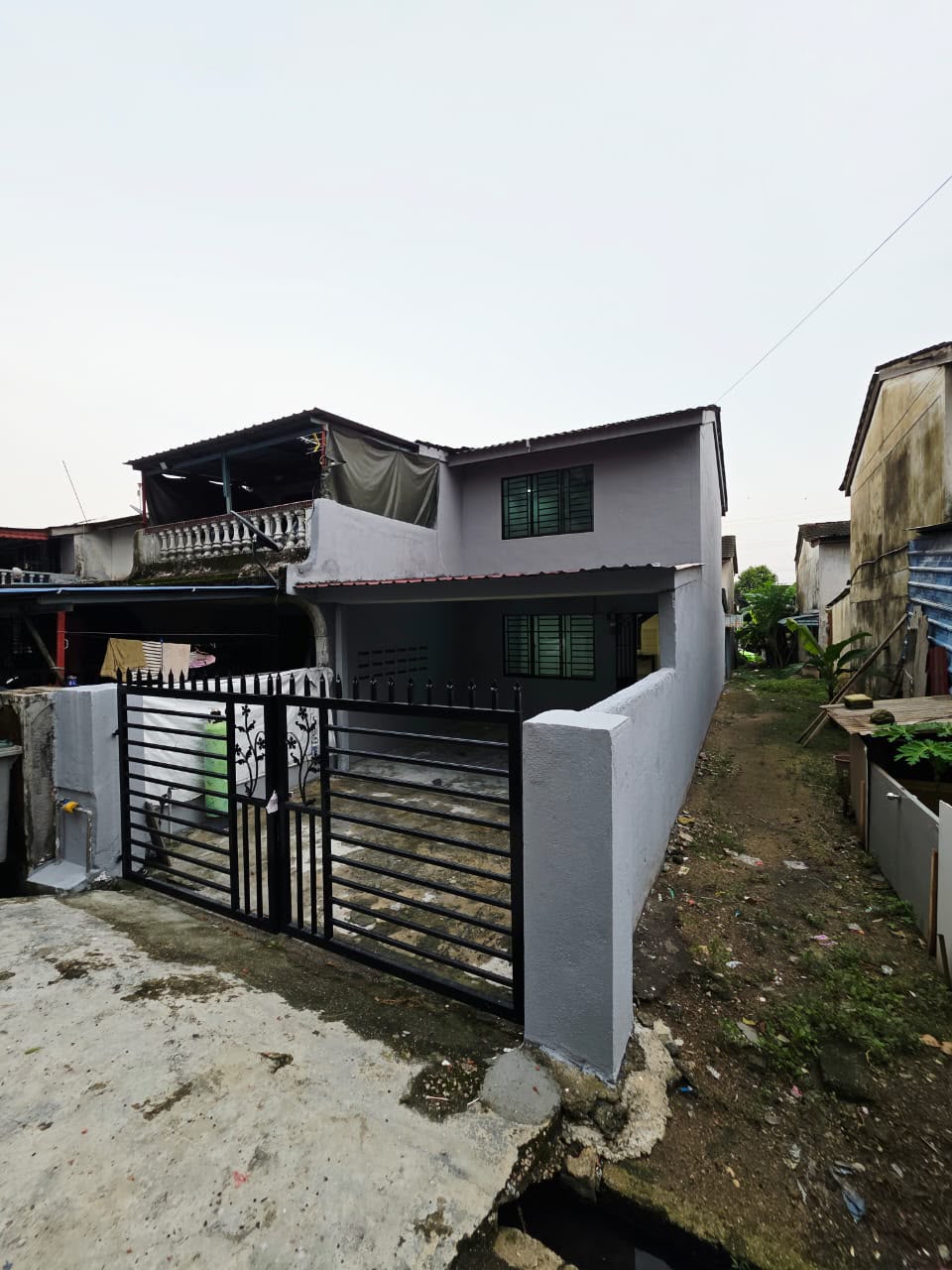 Taman Megah Ria 2 Sty Low Cost,Jalan Bayan,Masai,Full Loan,Extend image