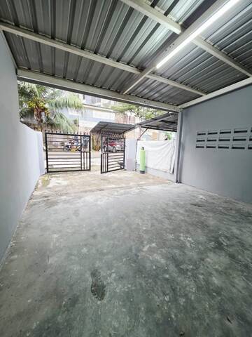 Taman Megah Ria 2 Sty Low Cost,Jalan Bayan,Masai,Full Loan,Extend image