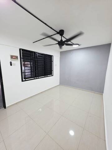 Taman Megah Ria 2 Sty Low Cost,Jalan Bayan,Masai,Full Loan,Extend image