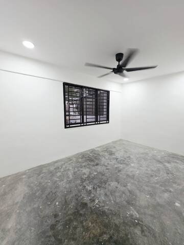 Taman Megah Ria 2 Sty Low Cost,Jalan Bayan,Masai,Full Loan,Extend image