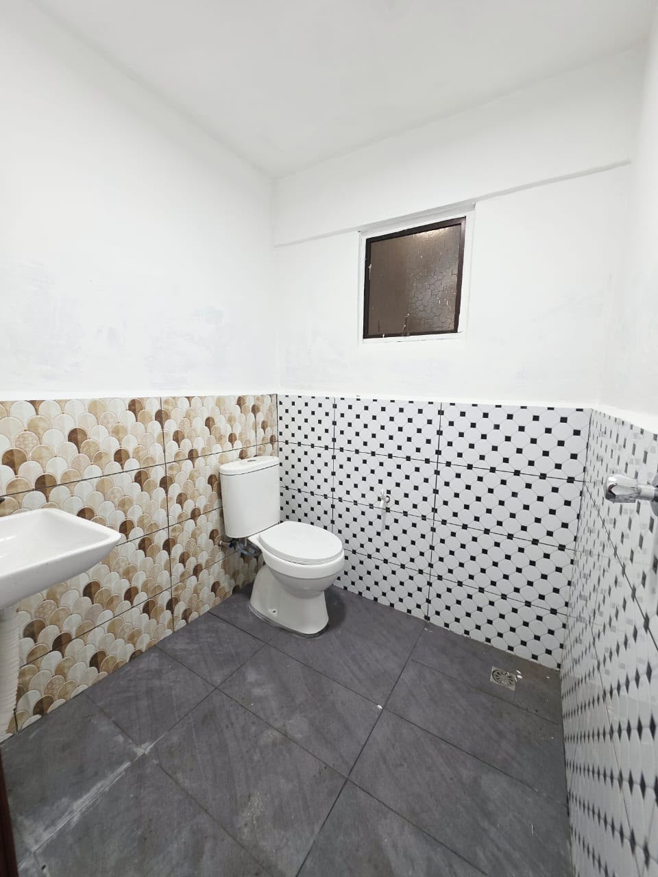 Taman Megah Ria 2 Sty Low Cost,Jalan Bayan,Masai,Full Loan,Extend image