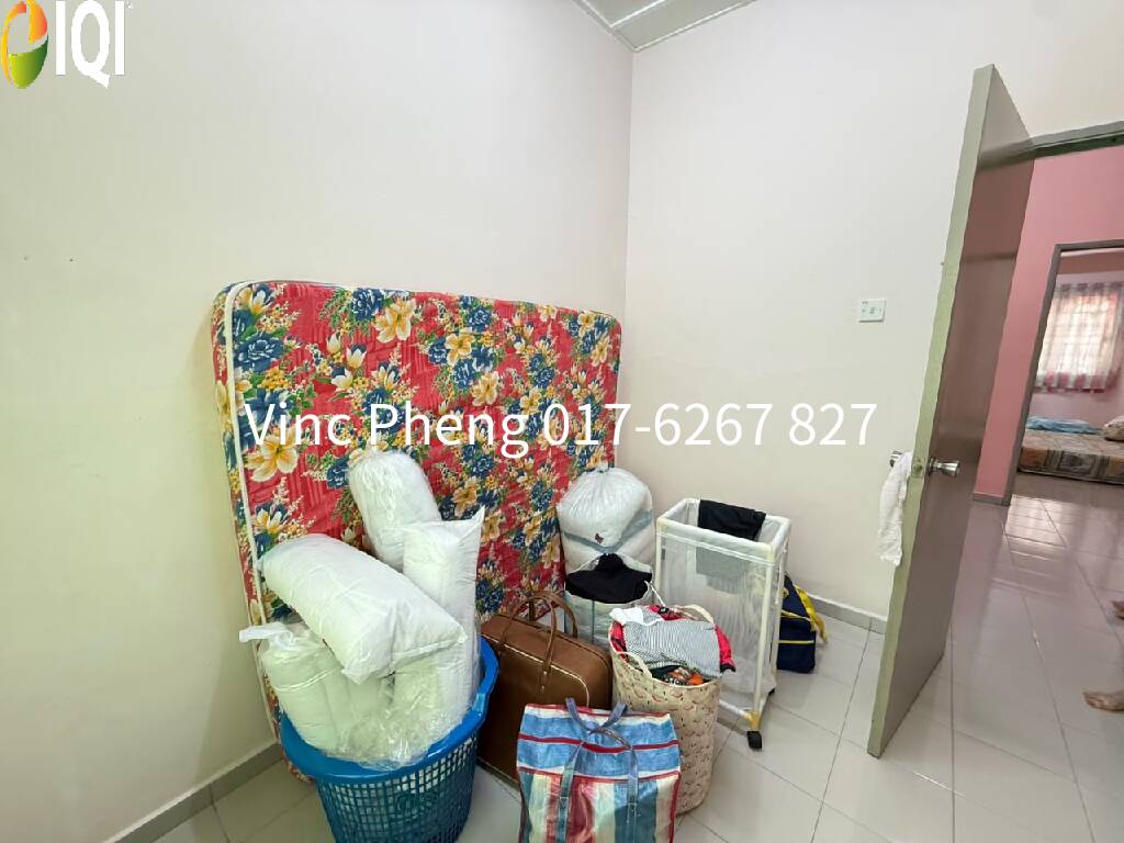 VALUE BUY! FACING PADANG Double Storey Terrace @ Bukit Katil image