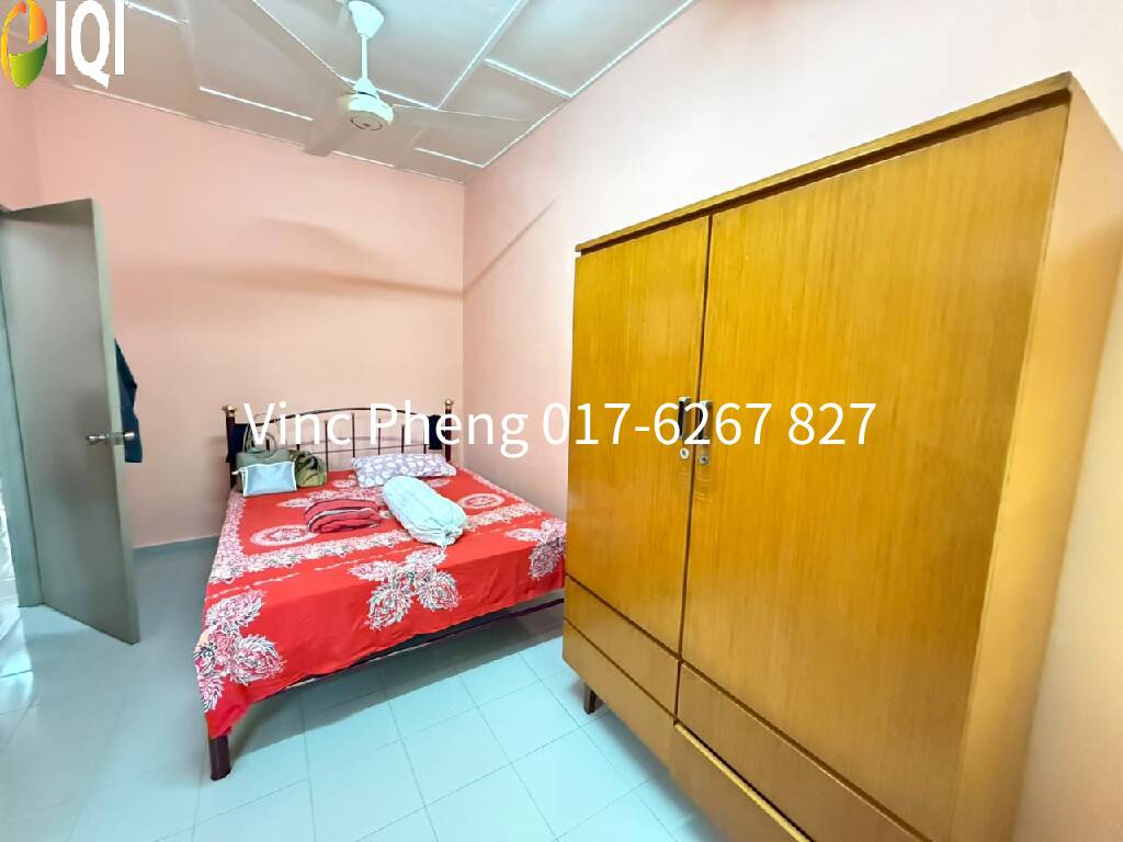 VALUE BUY! FACING PADANG Double Storey Terrace @ Bukit Katil image