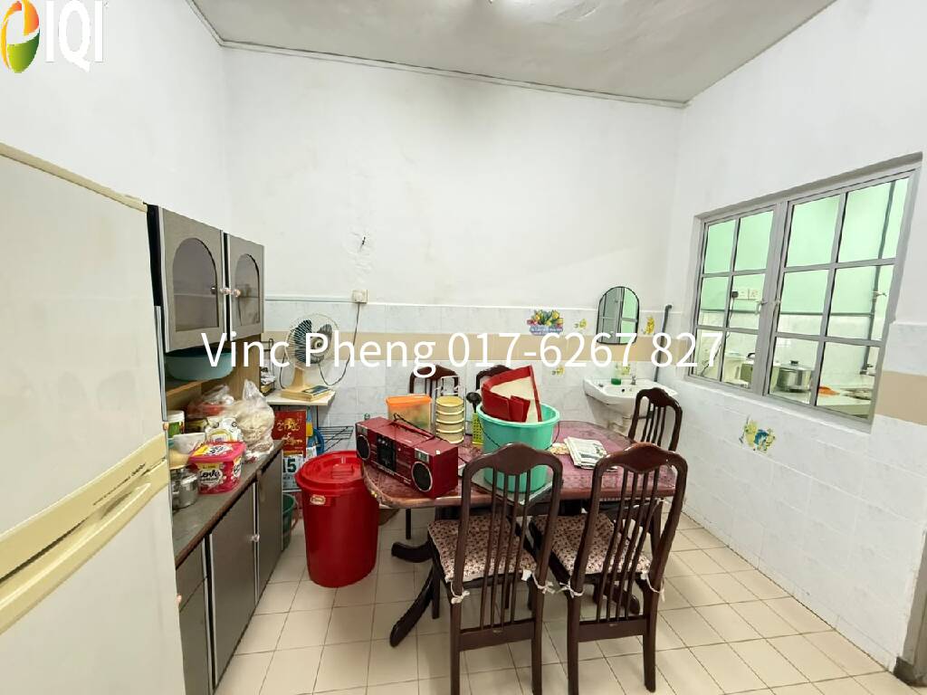 VALUE BUY! FACING PADANG Double Storey Terrace @ Bukit Katil image