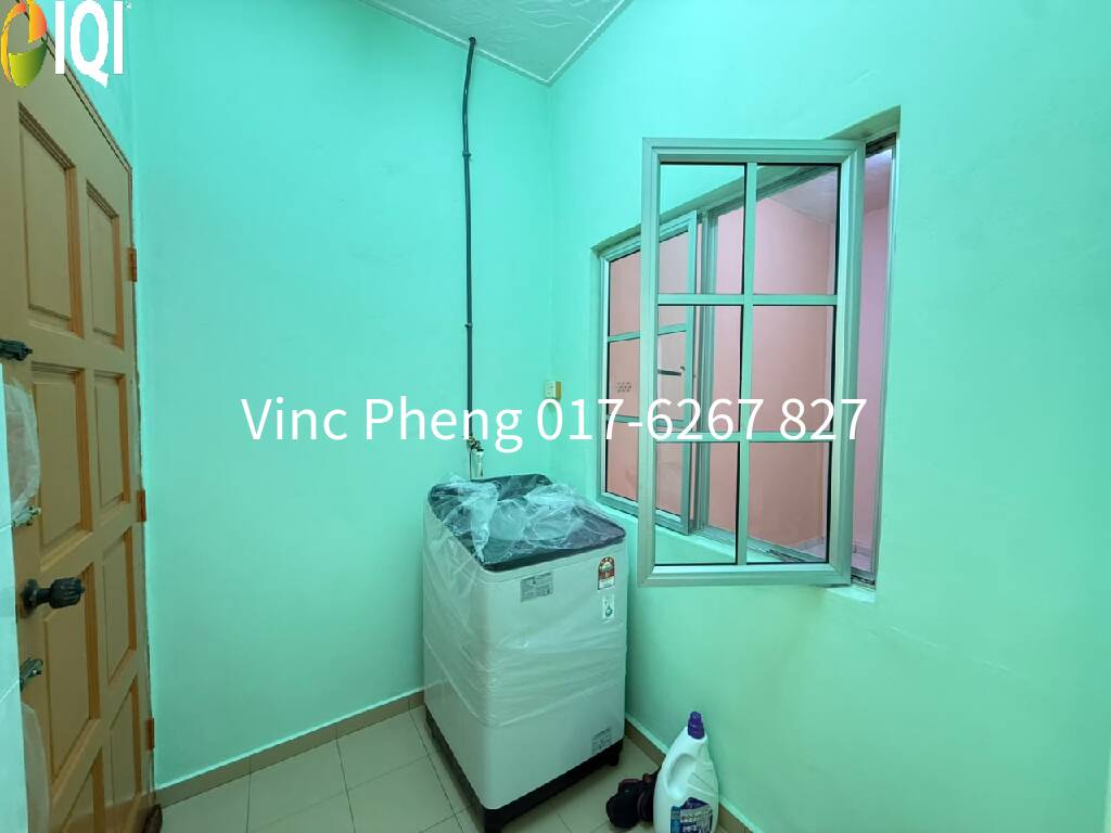 VALUE BUY! FACING PADANG Double Storey Terrace @ Bukit Katil image