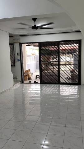 Taman Damai Jaya 2 Sty Low Cost,Jalan Aman,Skudai,Renovated,Extend image