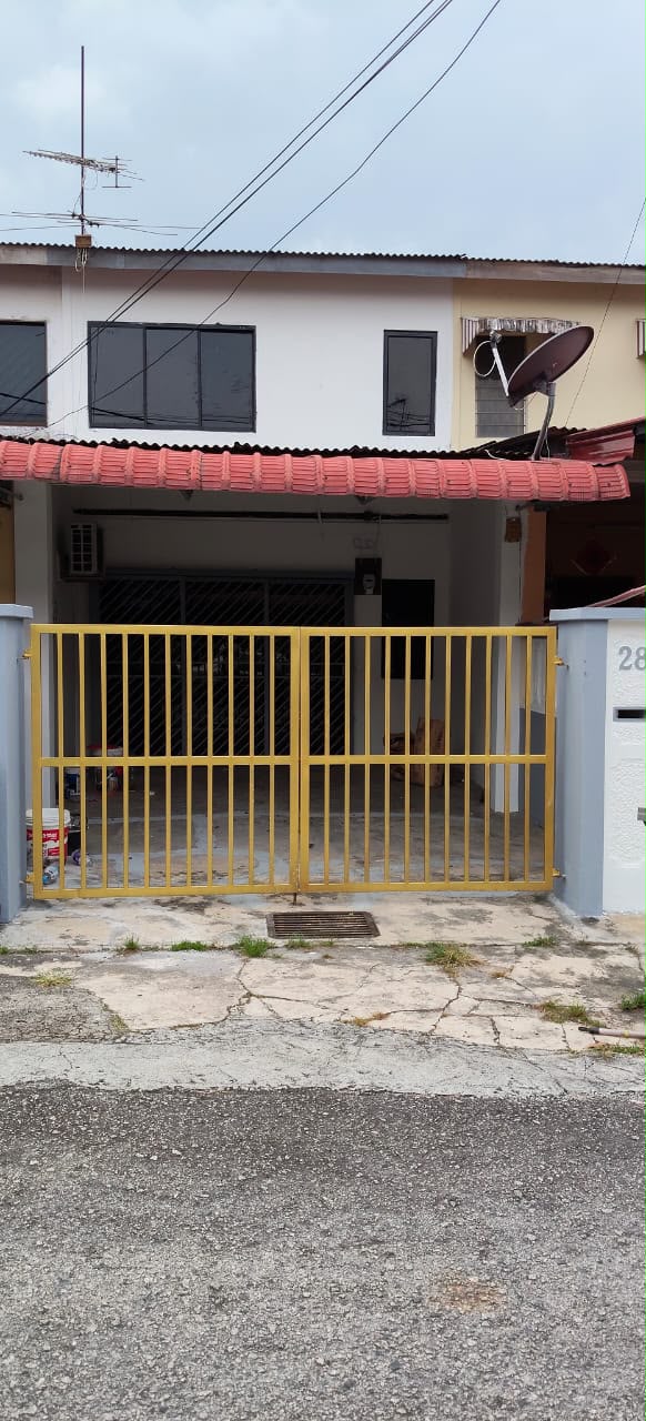 Taman Damai Jaya 2 Sty Low Cost,Jalan Aman,Skudai,Renovated,Extend image