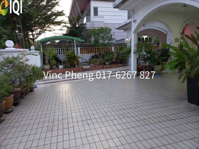 SPACIOUS FREEHOLD Bungalow with 8,105sqft Land @ USJ Subang Jaya