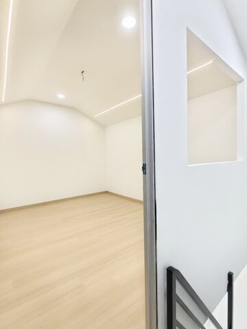 Desa Cemerlang 1 Sty Terrace,Jalan Kekabu,Ulu Tiram,Renovated,Extend image