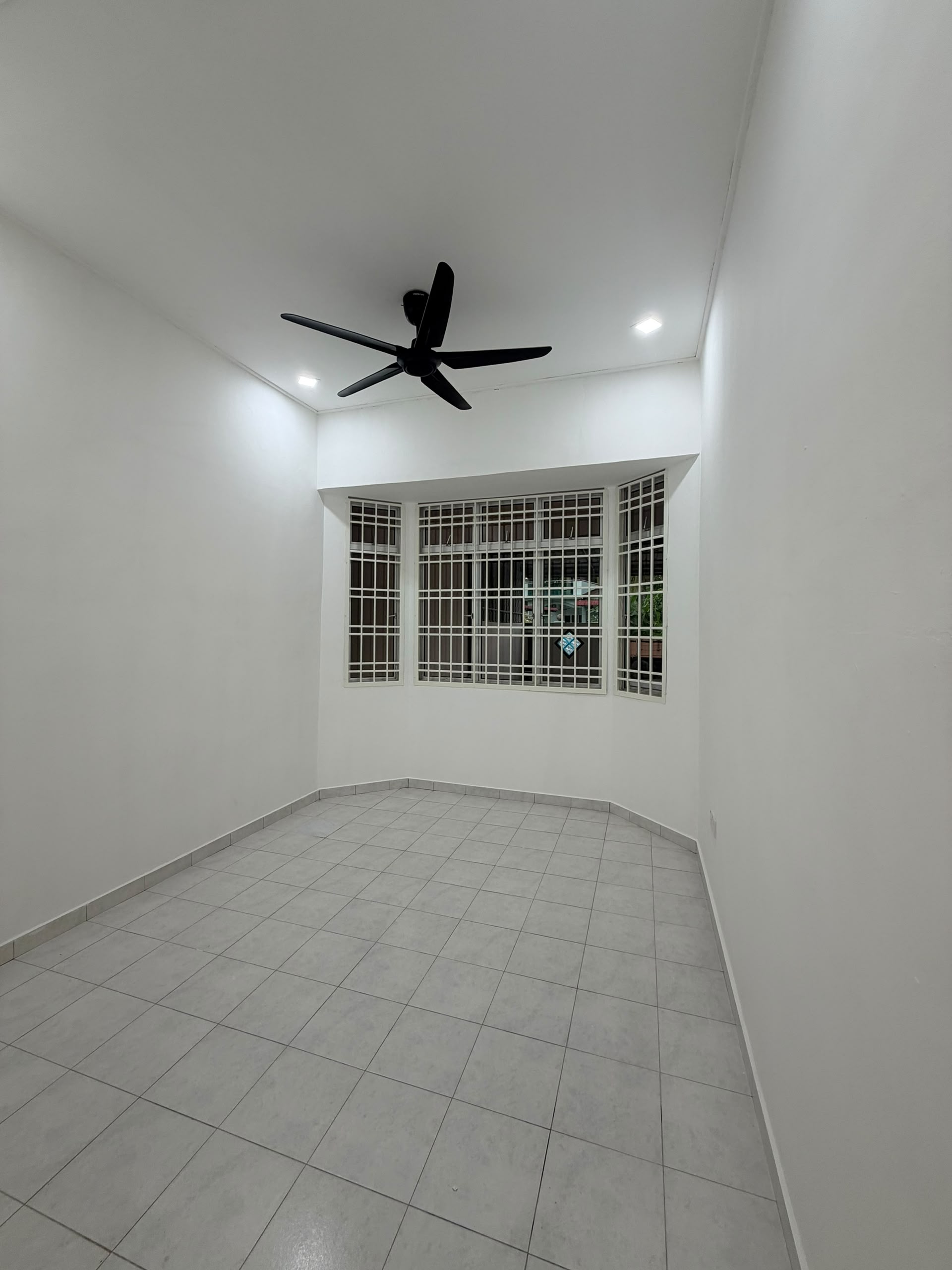 Bandar Putra Single Storey Terrace,Jalan Tiong,Kulai,Renovated,Extend image