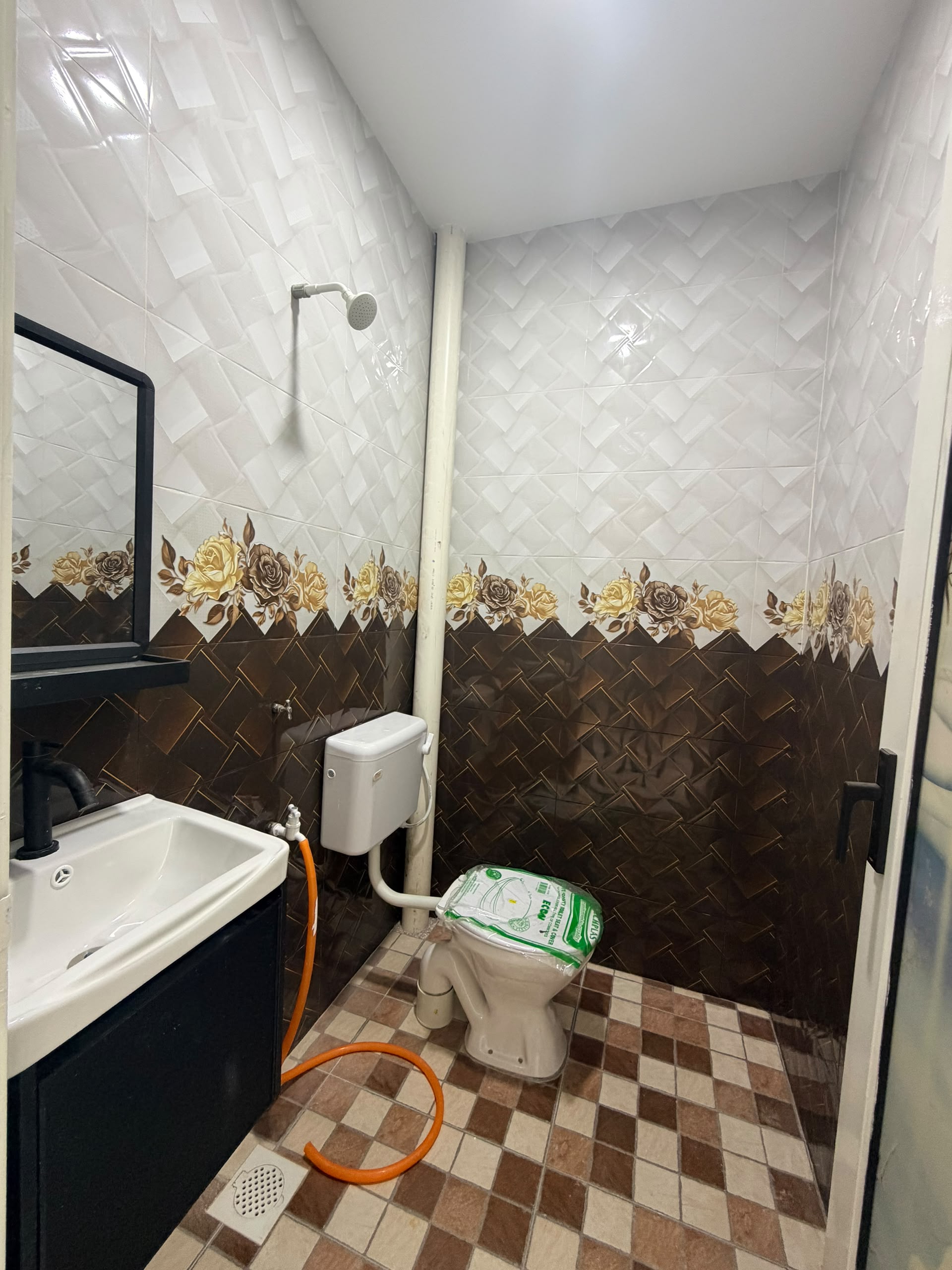 Bandar Putra Single Storey Terrace,Jalan Tiong,Kulai,Renovated,Extend image