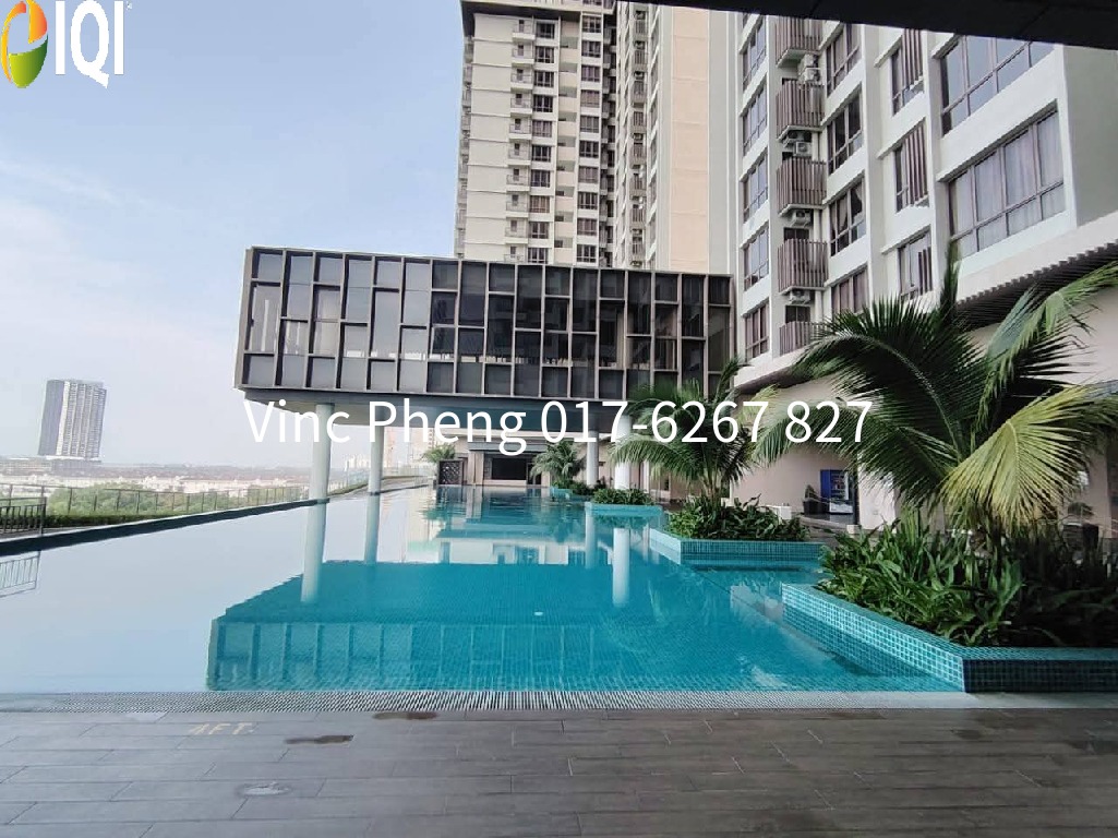 FULLY FURNISHED Studio Sea & City View @ Bali Residence image