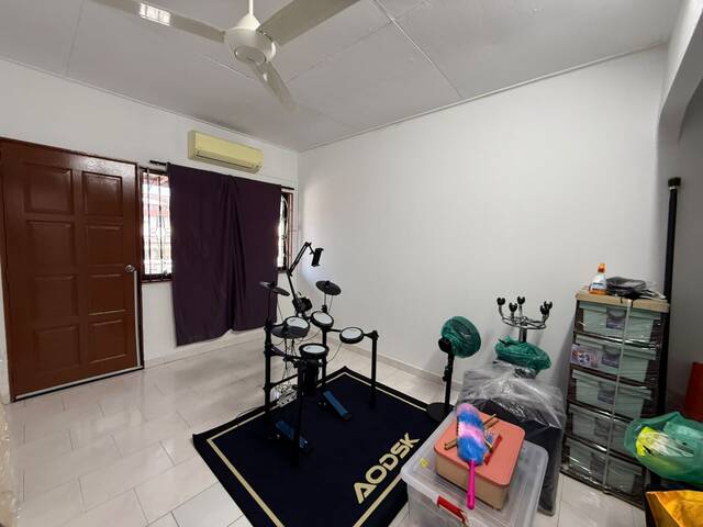 Taman Damai Jaya 2 Sty Low Cost,Jalan Makmur,Skudai,Renovated,Extend