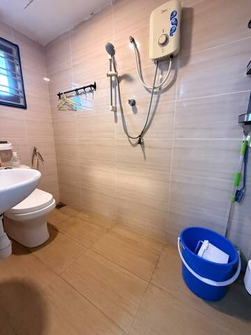 Taman Damai Jaya 2 Sty Low Cost,Jalan Makmur,Skudai,Renovated,Extend image