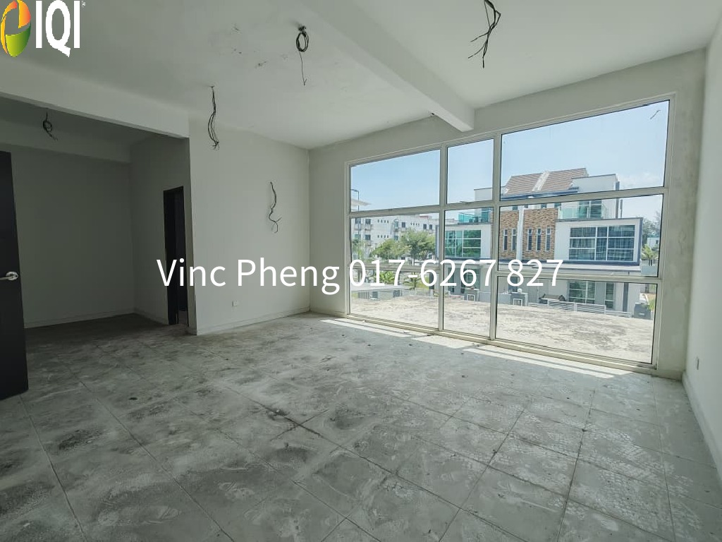 NEW BARE SPACIOUS 40x80 Semi-D For Sale @ Klebang Utama Melaka image