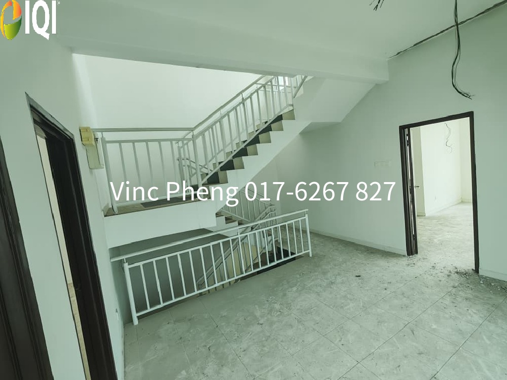 NEW BARE SPACIOUS 40x80 Semi-D For Sale @ Klebang Utama Melaka image