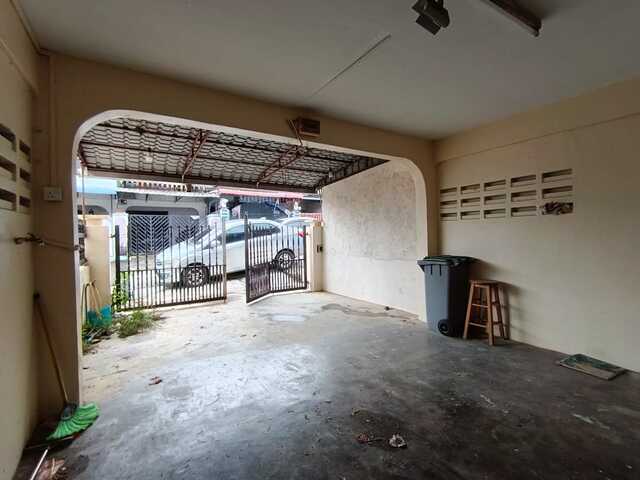 Taman Muhibbah 2 Sty Low Cost,Jalan Jambu Mawar,Saleng,Kulai,Renovated image