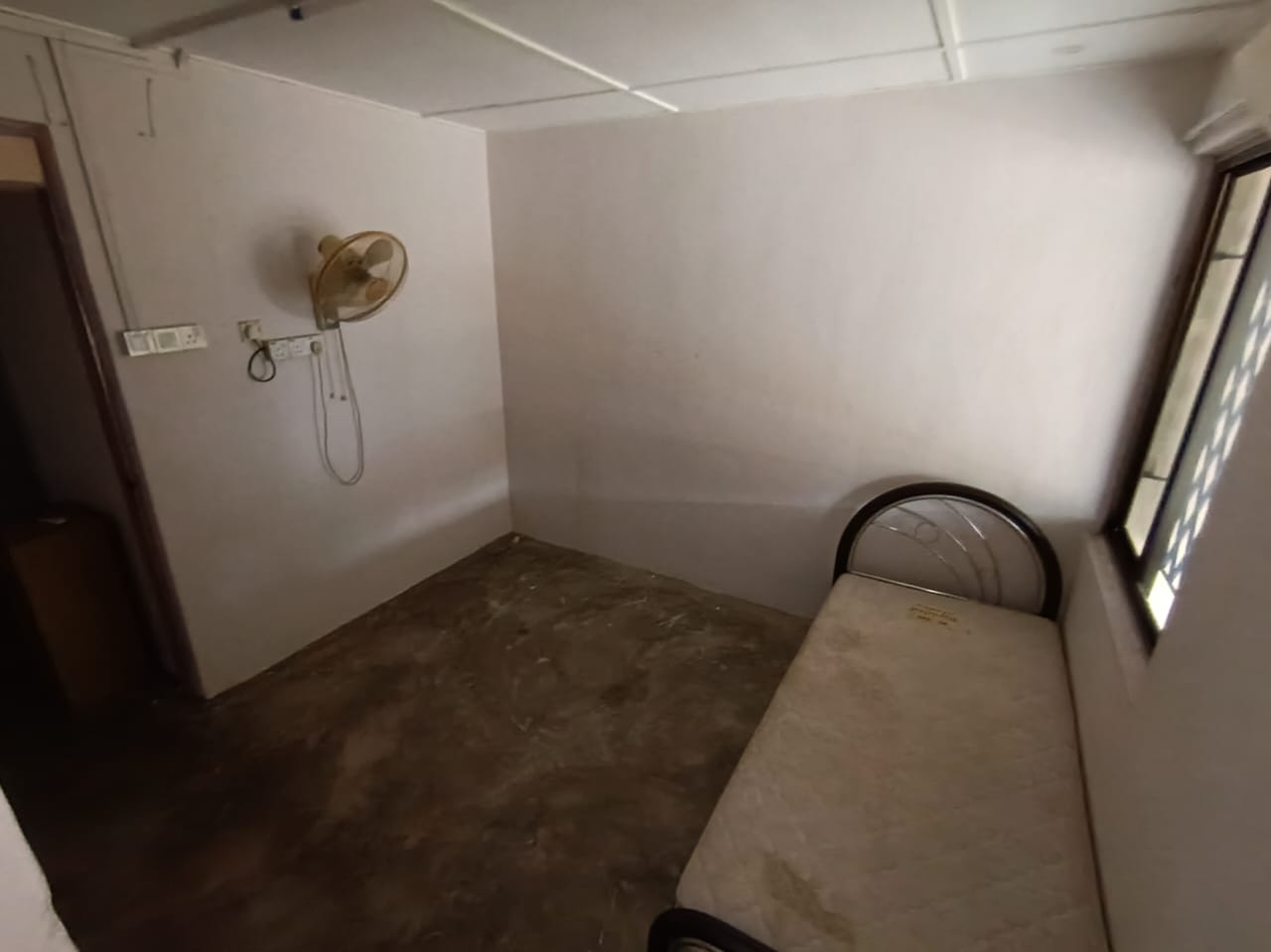 Taman Muhibbah 2 Sty Low Cost,Jalan Jambu Mawar,Saleng,Kulai,Renovated image