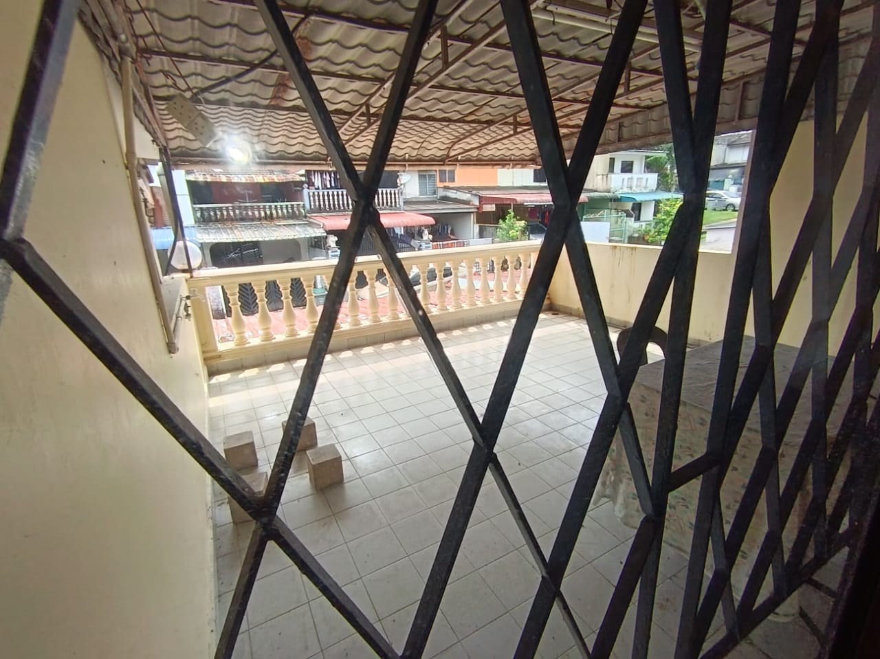 Taman Muhibbah 2 Sty Low Cost,Jalan Jambu Mawar,Saleng,Kulai,Renovated image