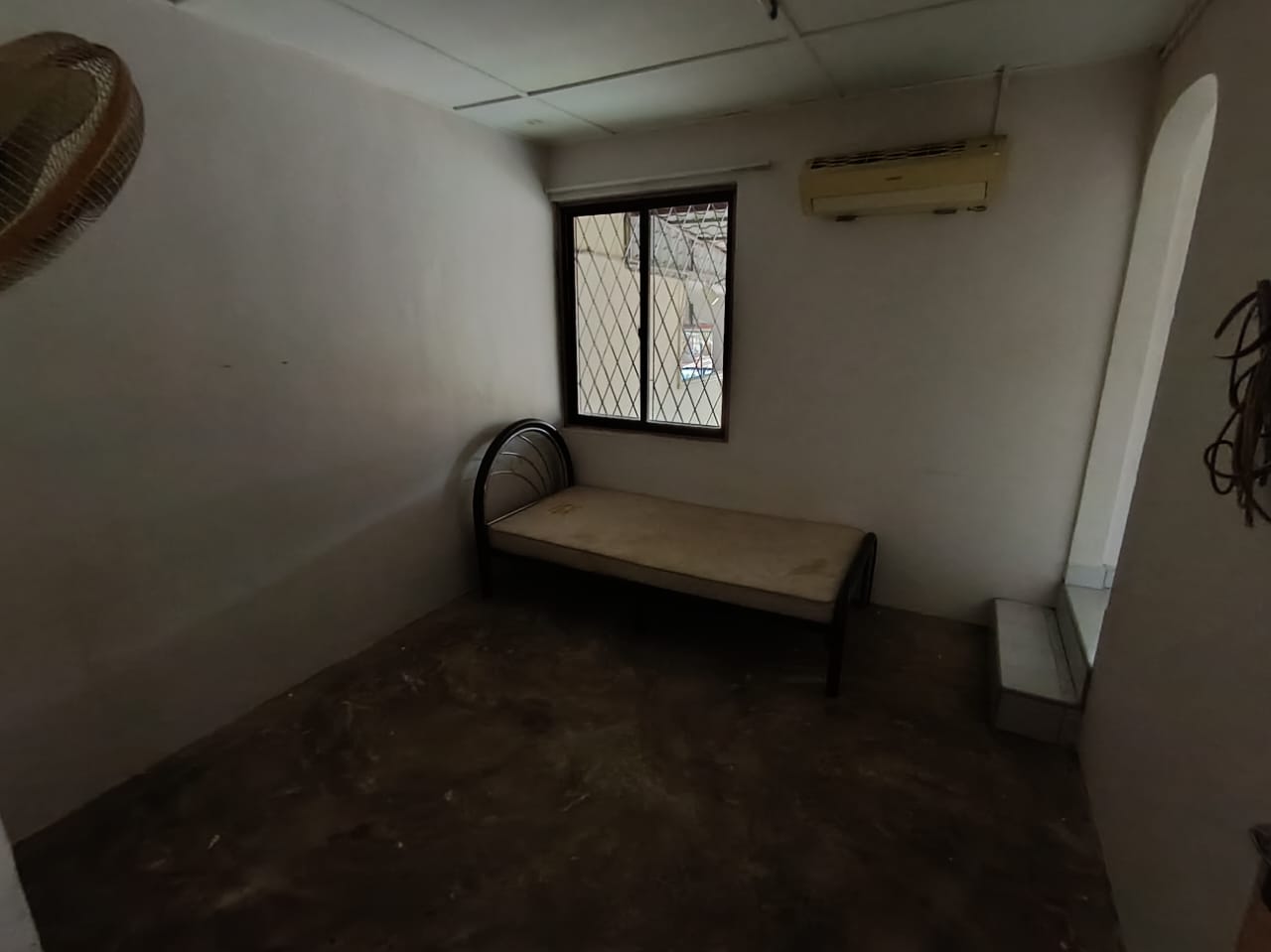 Taman Muhibbah 2 Sty Low Cost,Jalan Jambu Mawar,Saleng,Kulai,Renovated image