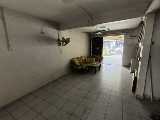 Taman Muhibbah 2 Sty Low Cost,Jalan Jambu Mawar,Saleng,Kulai,Renovated photo