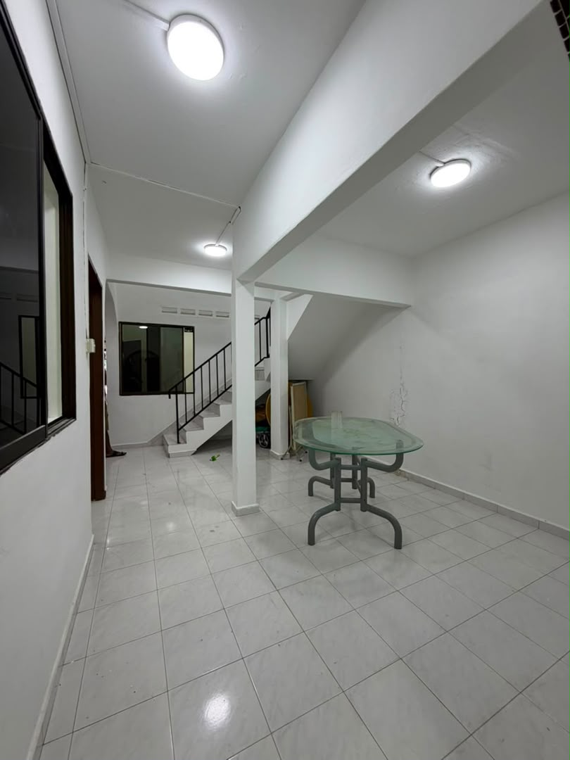 Taman Sri Skudai 1.5 Storey Terrace,Jalan Tembaga Merah,Renovated image