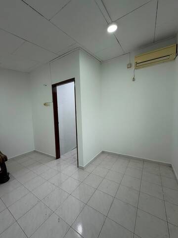 Taman Sri Skudai 1.5 Storey Terrace,Jalan Tembaga Merah,Renovated image