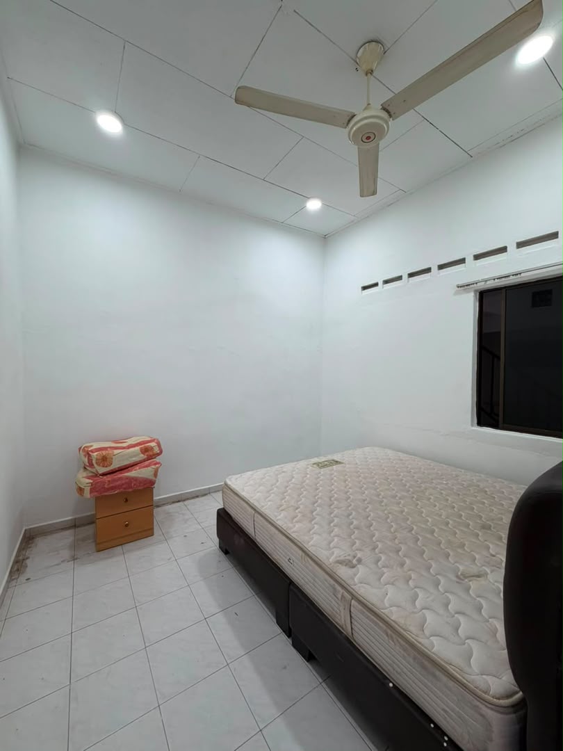 Taman Sri Skudai 1.5 Storey Terrace,Jalan Tembaga Merah,Renovated image