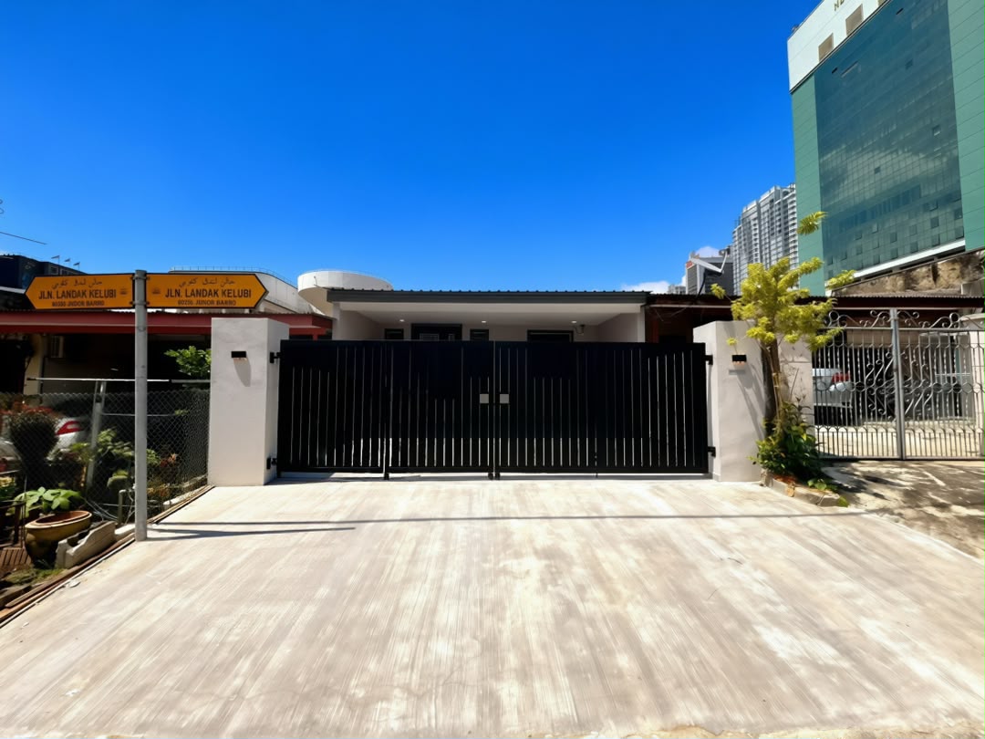Taman Abad 1 Sty Terrace,Jalan Landak Kelubi,Jb Town,Renovated,Extend image