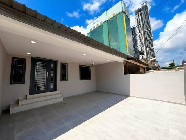 Taman Abad 1 Sty Terrace,Jalan Landak Kelubi,Jb Town,Renovated,Extend image