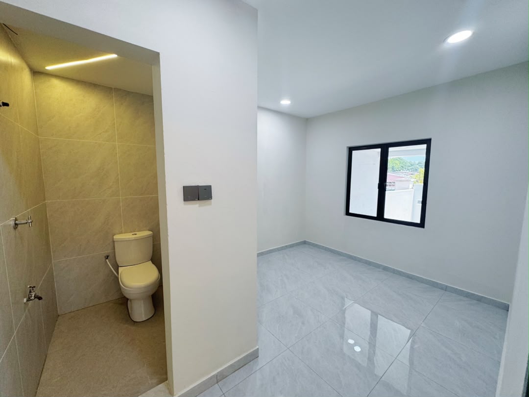 Taman Abad 1 Sty Terrace,Jalan Landak Kelubi,Jb Town,Renovated,Extend image
