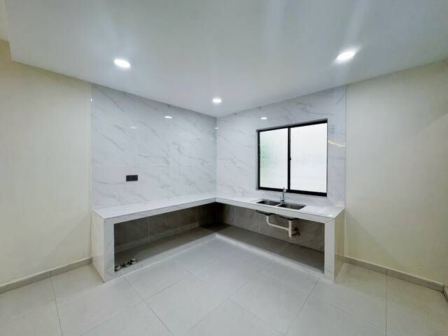 Taman Abad 1 Sty Terrace,Jalan Landak Kelubi,Jb Town,Renovated,Extend