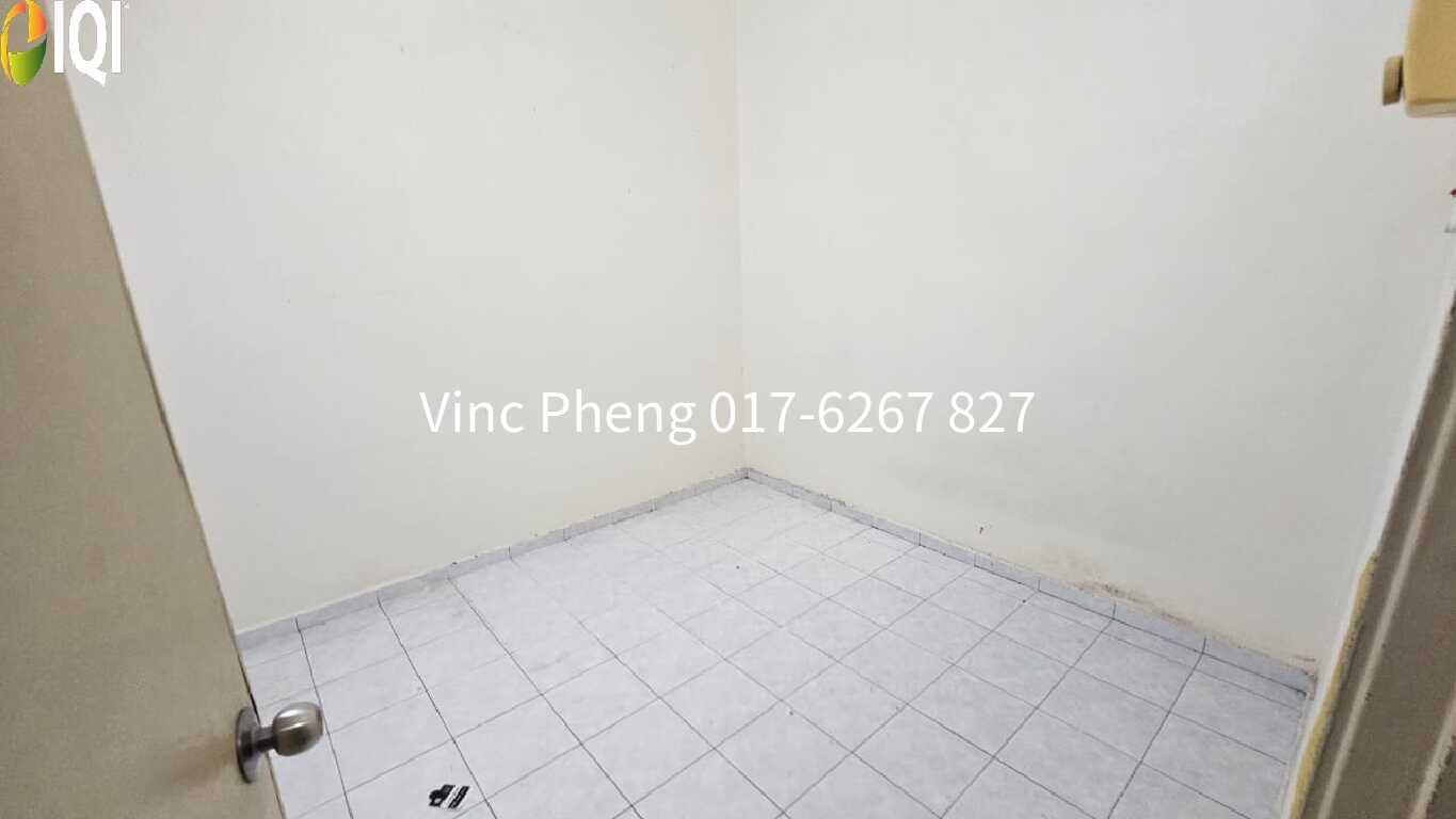 STRATEGIC Single Storey Terrace For Sale @ Pulau Gadong Perdana image