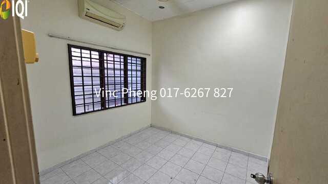 STRATEGIC Single Storey Terrace For Sale @ Pulau Gadong Perdana image
