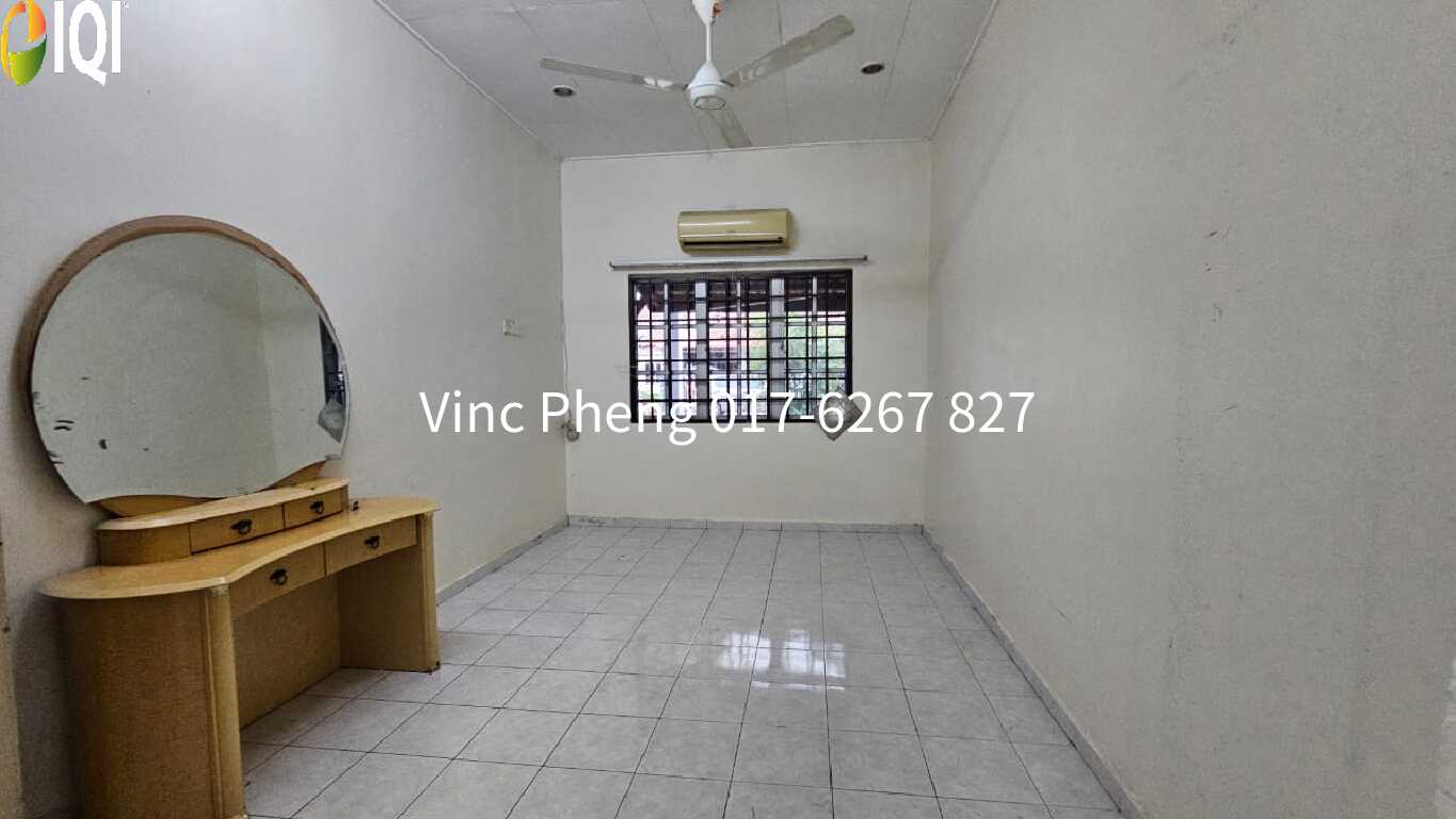 STRATEGIC Single Storey Terrace For Sale @ Pulau Gadong Perdana image