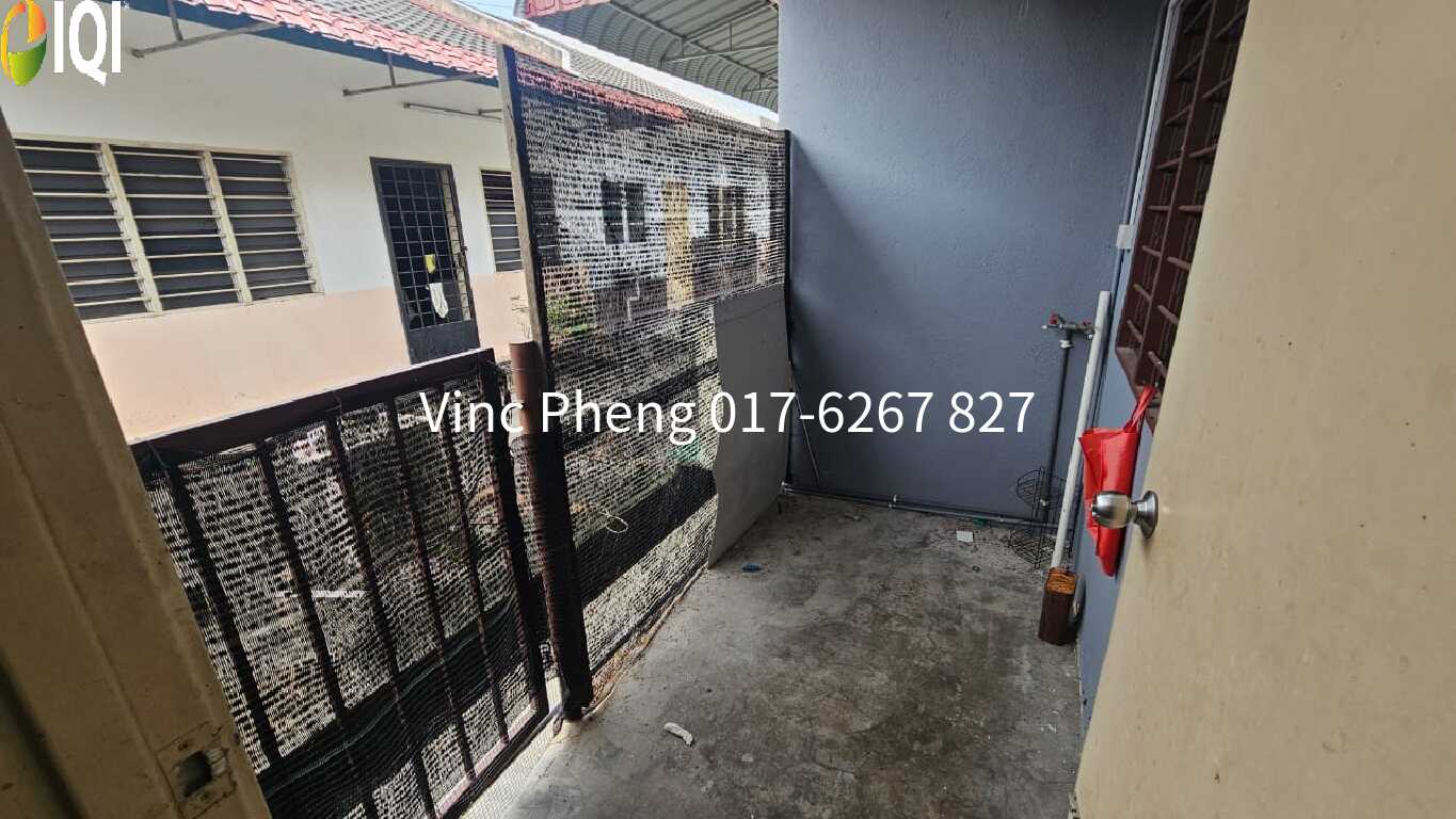 STRATEGIC Single Storey Terrace For Sale @ Pulau Gadong Perdana image