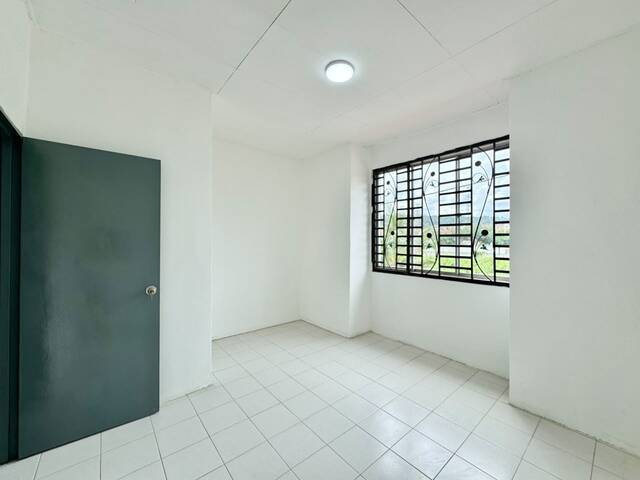 Scientex Kulai 2 Sty Medium Cost,Kelapa Sawit,Johor Bahru,Renovated image