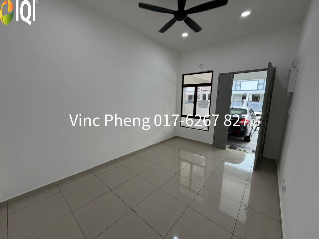 BRAND NEW NEVER OCCUPIED Terrace @ Bandar Botani Parkland Jasin image