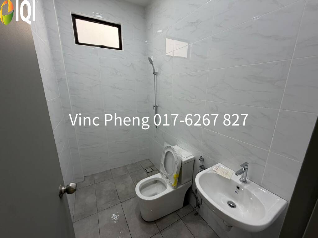 BRAND NEW NEVER OCCUPIED Terrace @ Bandar Botani Parkland Jasin image
