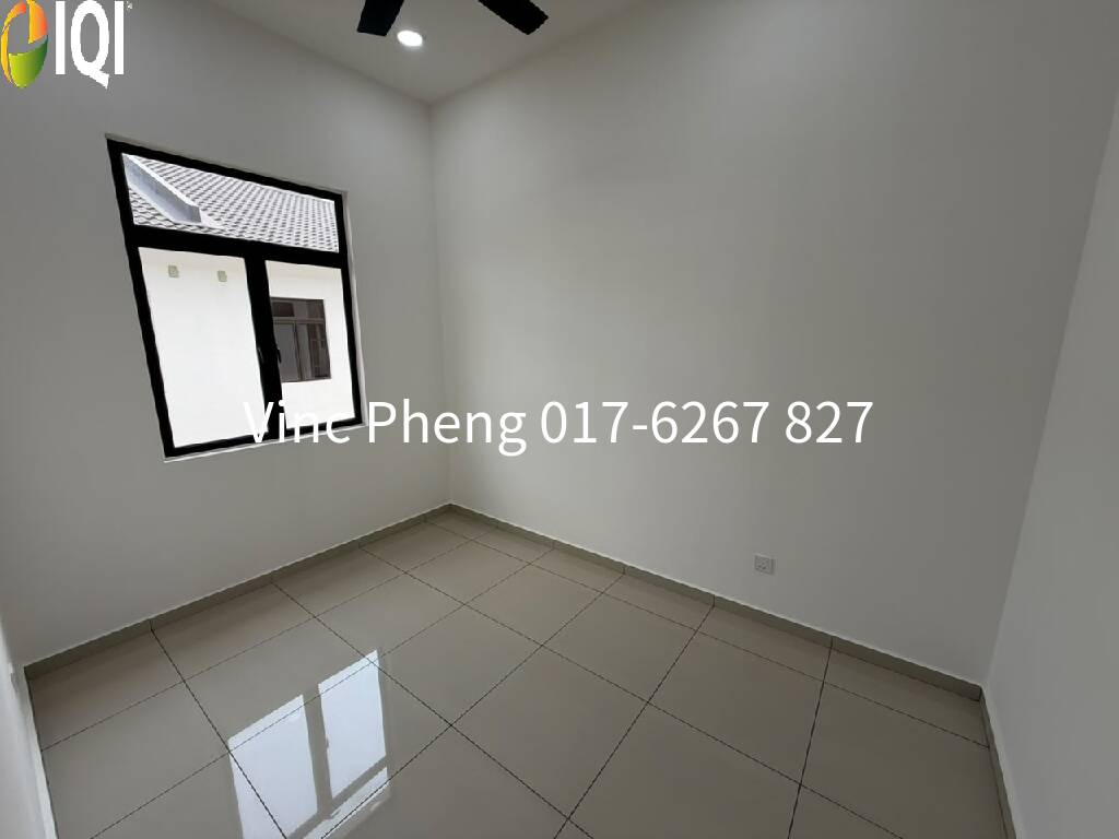 BRAND NEW NEVER OCCUPIED Terrace @ Bandar Botani Parkland Jasin image