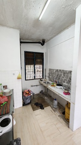 Taman Perling Camar Low Cost Flat,Ground Floor,Johor Bahru,Renovated image