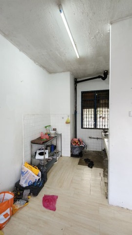 Taman Perling Camar Low Cost Flat,Ground Floor,Johor Bahru,Renovated