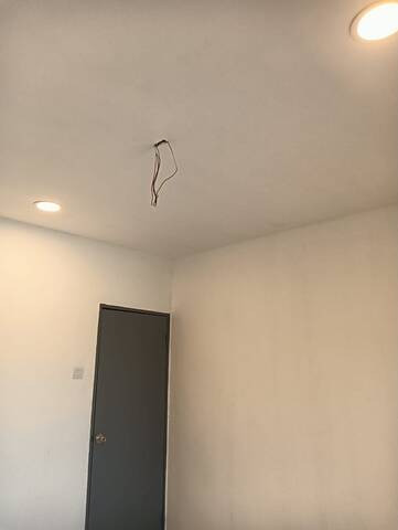 Taman Utama 2 Sty Low Cost,Jalan Utama,Pekan Nanas,Renovated,Full Loan image