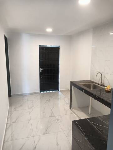 Taman Utama 2 Sty Low Cost,Jalan Utama,Pekan Nanas,Renovated,Full Loan image