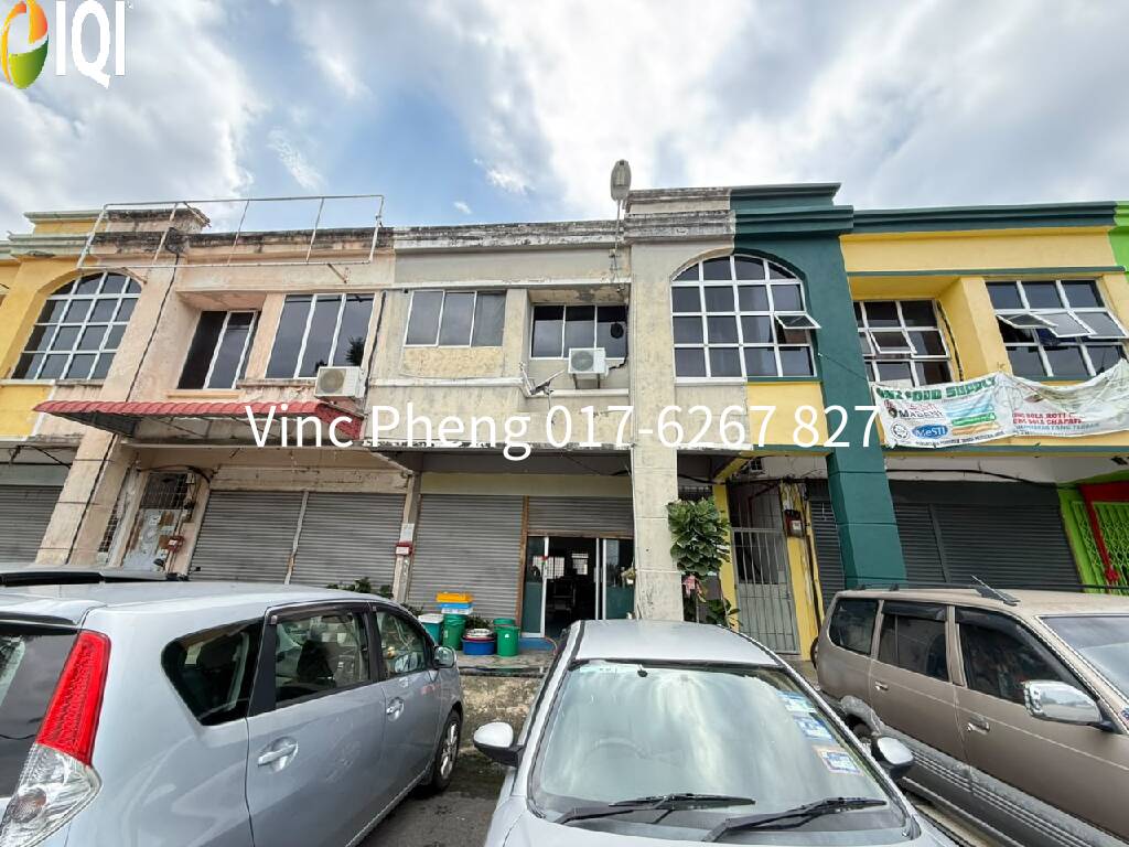 BELOW RM290K! 1.5 Storey Shoplot with RENTAL INCOME @ Batu Berendam image