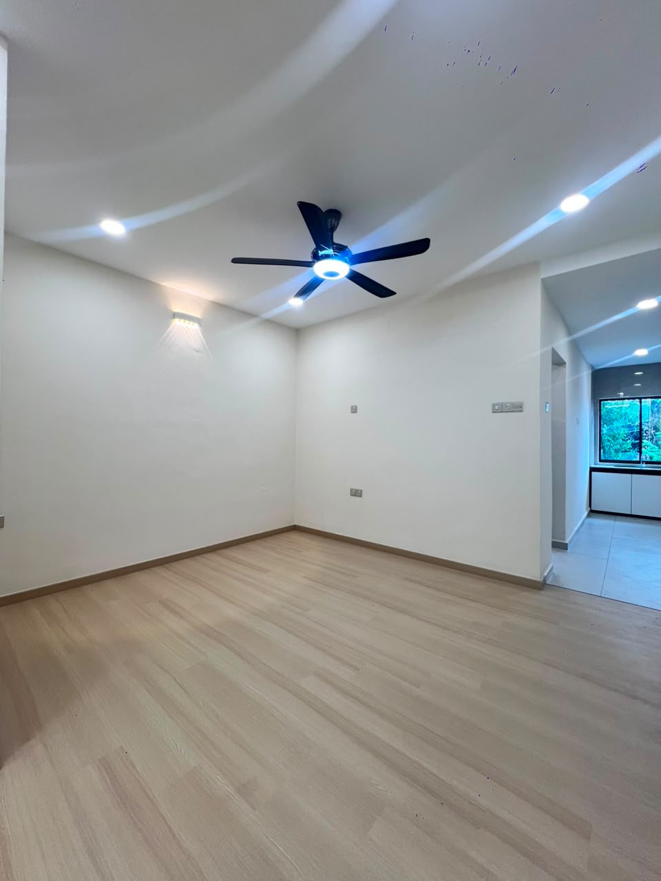 Bandar Seri Alam 2 Sty Terrace,Jalan Bayu,Masai,Renovated,Unblock image