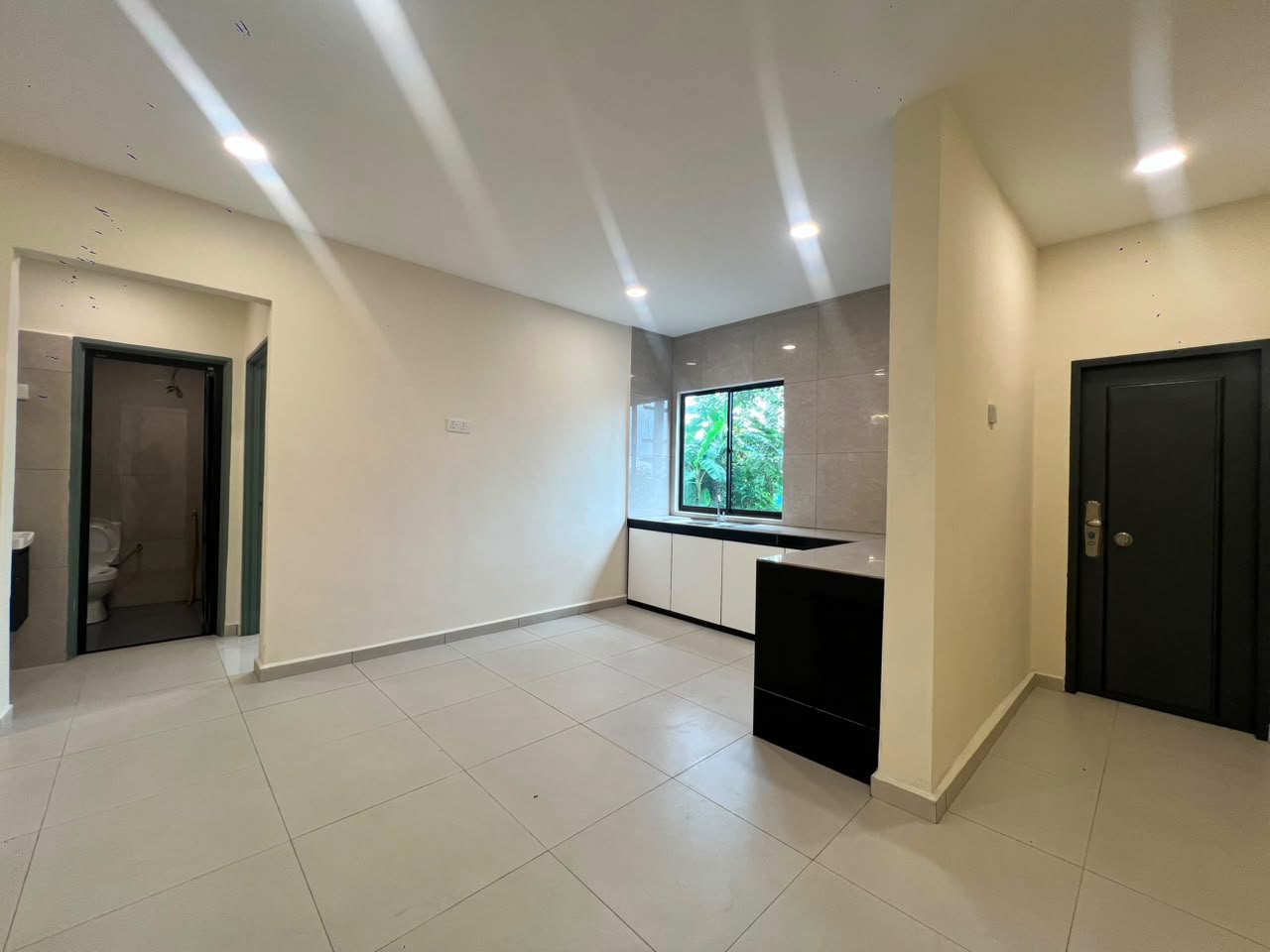 Bandar Seri Alam 2 Sty Terrace,Jalan Bayu,Masai,Renovated,Unblock image