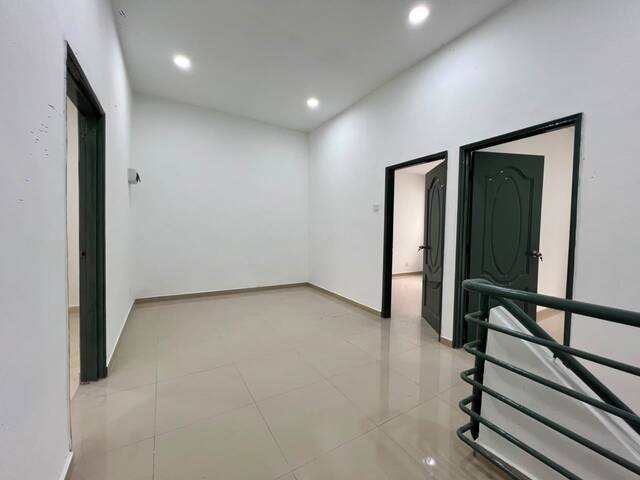 Taman Sri Skudai 2 Sty Terrace,Jalan Emas,Skudai,Renovated,Extend