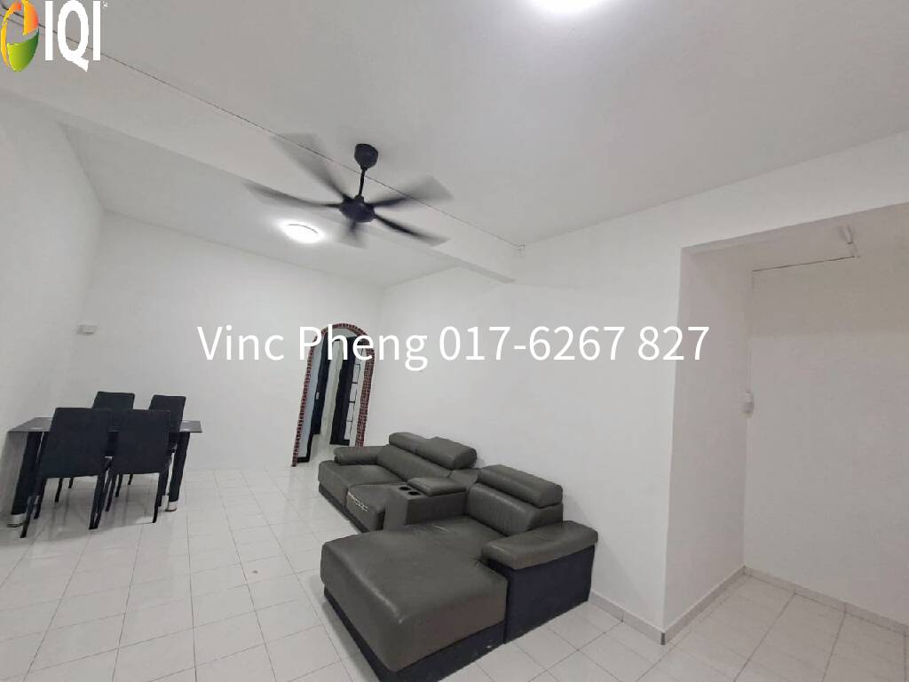 WELL-MAINTAINED GROUND FLOOR Apartment @ Cheng Ria image