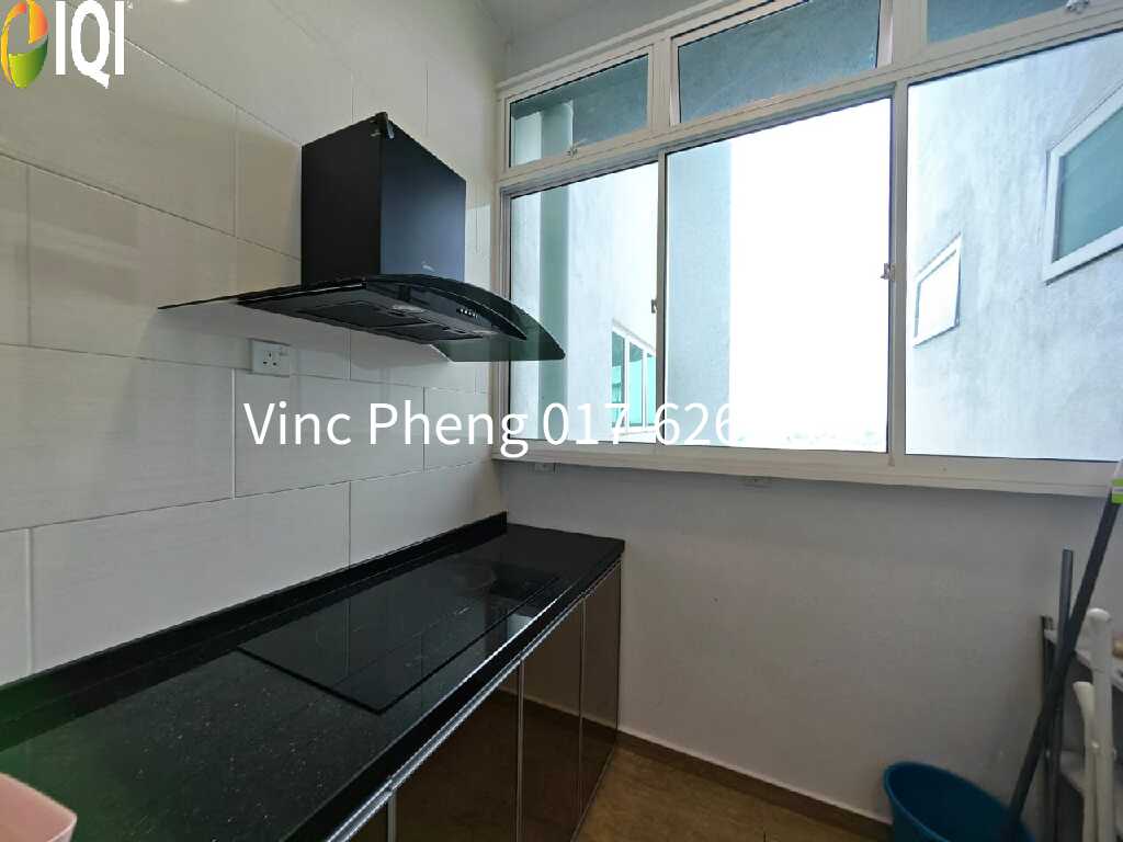 PREMIUM FULLY FURNISHED Condo @ Parkland Residence Bachang image